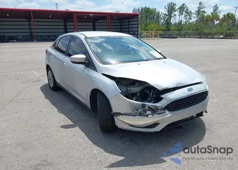 2018 Ford Focus Se z USA, uszkodzony, nr VIN 1FADP3FE9JL241661